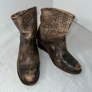 BED STU Cobbler Distressed Brown Dutchess Wedge Heel Perforated Leather Boot 9.5